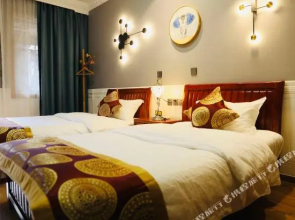 Snow White Elephant Hotel