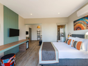 Echinus Lara Hotel