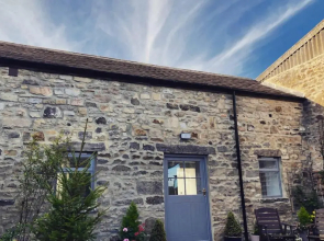 Phil's Cottage Sleeps 2-3 Dog Friendly Max one dog