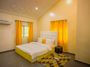 Eclipse Hotel and Lounge