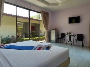 Phuket Sirinapha Resort