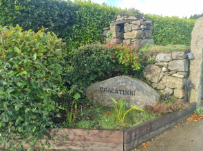 Cracatinni Mews (Adults Only)