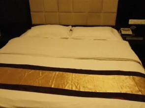 Good night Hotel Mangshi