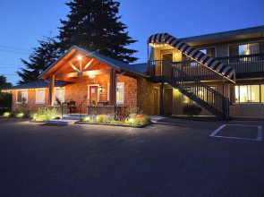 Harbor Inn