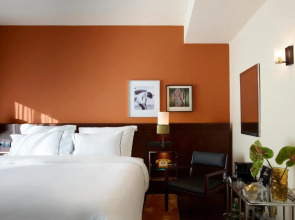 Отель Brown Acropol