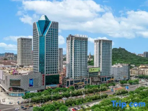 Xana Hotelle (Yichunshi Zhengfu Railway Station)