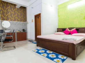 Trinayan Guest House