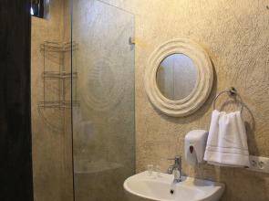 Отель Check Point