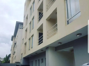 Posh Hotel And Suites