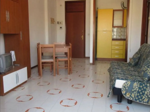 Beautiful 3 Room Apartment With Large Terrace AC in a Great Location by Beahost