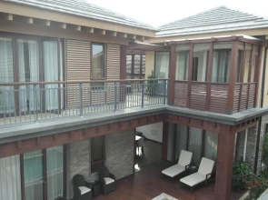 Hainan Mount Qixian Tang Hotel