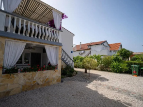 Apartman Mira II