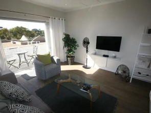 York Mews 14 by CTHA