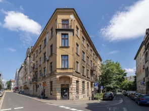 Apartment Near Old Town by Renters