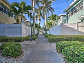 Resort Condo w/ Beach Access in Indian Shores!