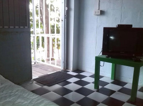 Bann Loongdang Guesthouse