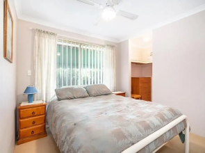 Hidden Gem Getaway in Dunsboroughs Heart