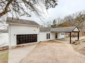 Lakefront Vacation Rental With Dock & Views!