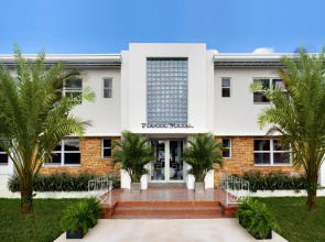 Travelodge by Wyndham Miami Biscayne Bay