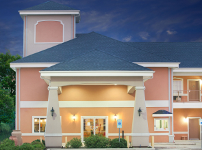 Ramada Plaza Shenzhen North