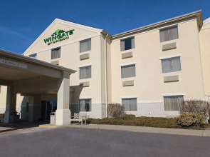Wingate By Wyndham Pittsburgh/New Stanton