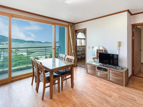 Ganghwa Dondaemoru Pension