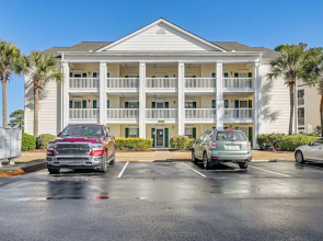 8 Mi to Boardwalk & Beach: Windsor Green Condo!
