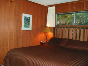 RedAwning Cabin #12B Raccoon Hollow