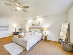 Lakefront Lake Oconee Home: Boat Dock + Hot Tub