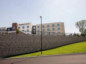 Fairfield Inn & Suites By Marriott Philadelphia Broomall/Newtown Square