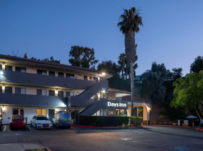 Hotel Vinea, a Travelodge by Wyndham