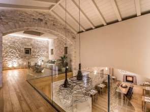 BASSA MAINA Villas & Suites