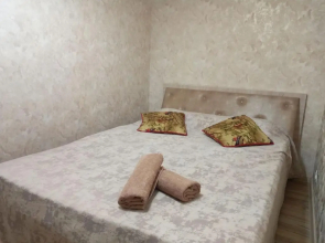 Комфортный дом до 4х человек. Есть парковка на 2 машины, Wi-Fi, TV.