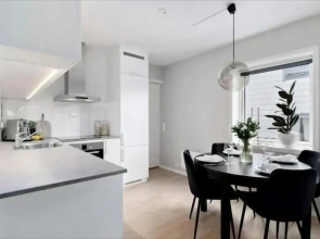Wonderfully Located, 2bedroom, Balcony