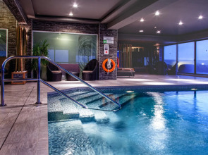 AX The Victoria Hotel