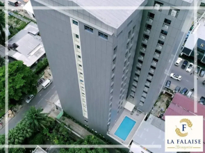 Hotel La Falaise Bonapriso