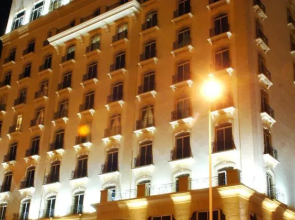 Tariq Almoayed Tower Apartment