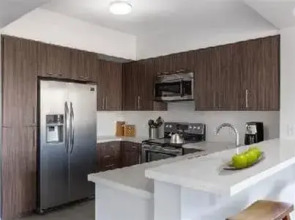 Oakwood At 201 Marshall