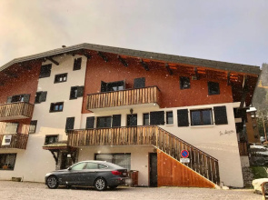 Central Morzine, Spacious 2 Bedroom Family Apartment