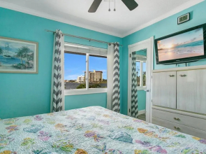 Five Palms Suite 202 - Daily - Weekly - Monthly