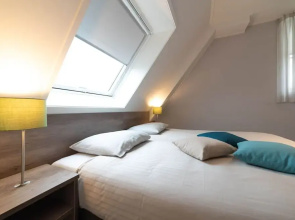 Villa in Zeeland With Jacuzzi and Sauna