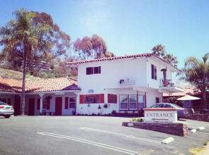 Patriots Boutique Motel