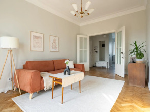 Апартаменты возле метро Лесная