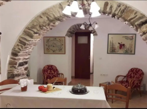 Traditional House in Koronos
