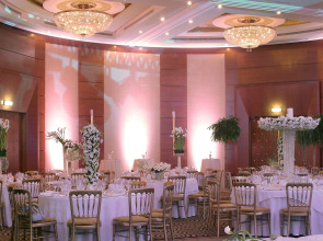 Отель Swissotel Al Murooj Dubai