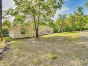 Spacious Mountain Home Retreat Near Norfork Lake!
