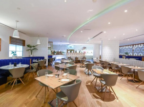 Premier Inn Dubai International Airport