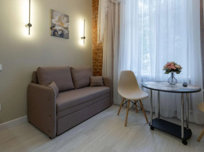 Метры в центре на Греческом проспекте 17