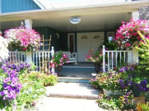 Riverwood Bed & Breakfast