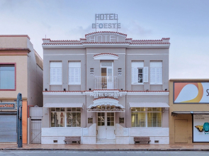 Hotel D'Oeste